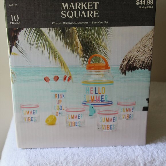 MARKET SQUARE 10P PLASTIC BEVERAGE DISPENSER, TUMBLERS, AND STIRRERS - Picture 1 of 4